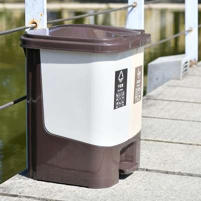 plastic trash bin with lid outdoor pedal dustbin